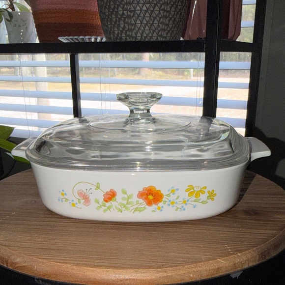 Corningware Other - Corningware Wildflower casserole dish 1.4 L